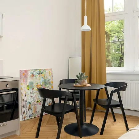 Bright Near The Zoo And Mtp By Renters *